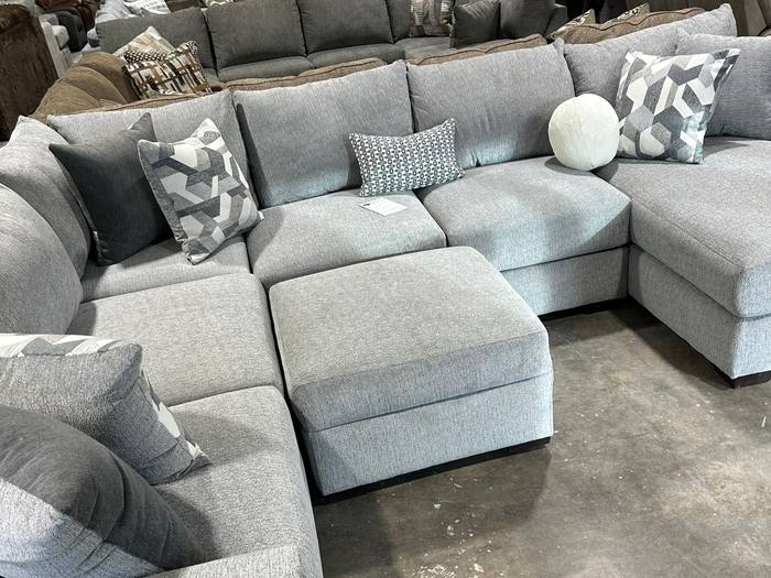 Living room furniture example at BoxDrop Morgantown